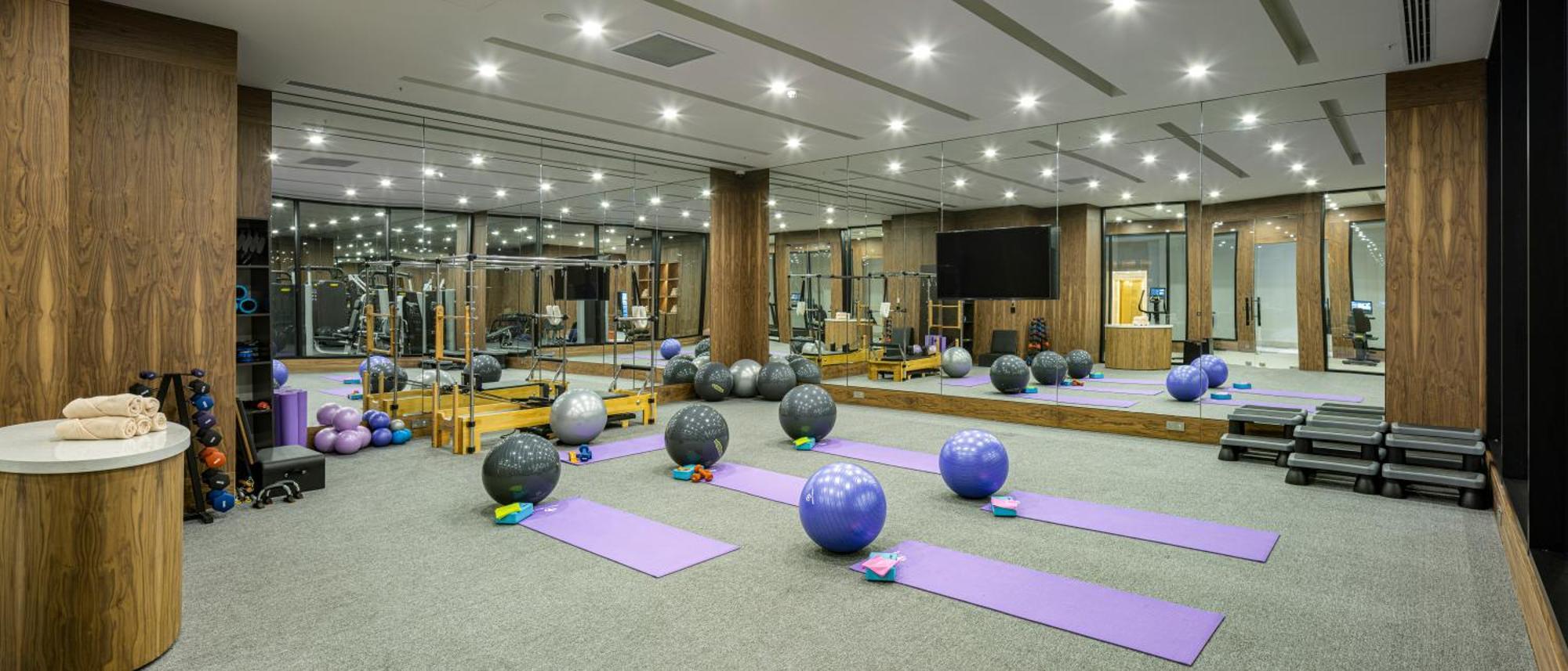 Merit Royal Diamond Hotel & Spa Karavas  Exterior photo